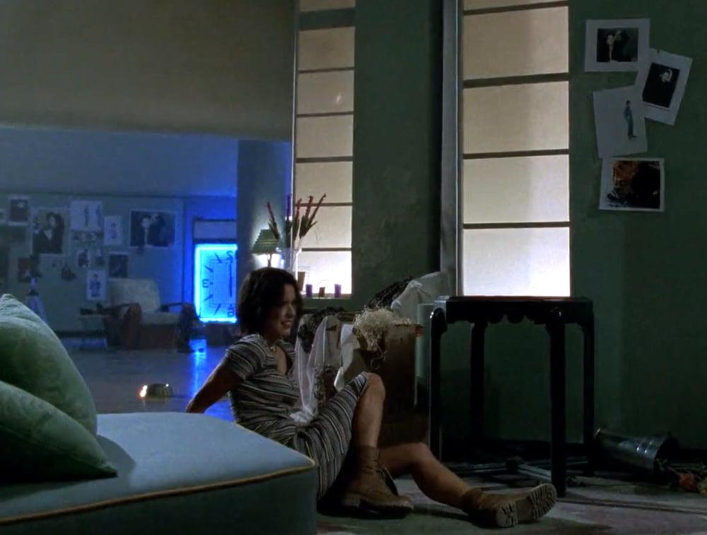 25P Tea Leoni's Legs in Bad Boys