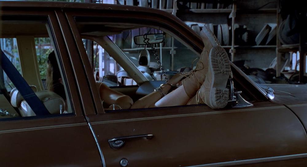 25P Tea Leoni's Legs in Bad Boys