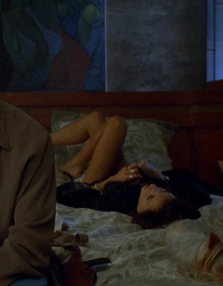 25P Tea Leoni's Legs in Bad Boys