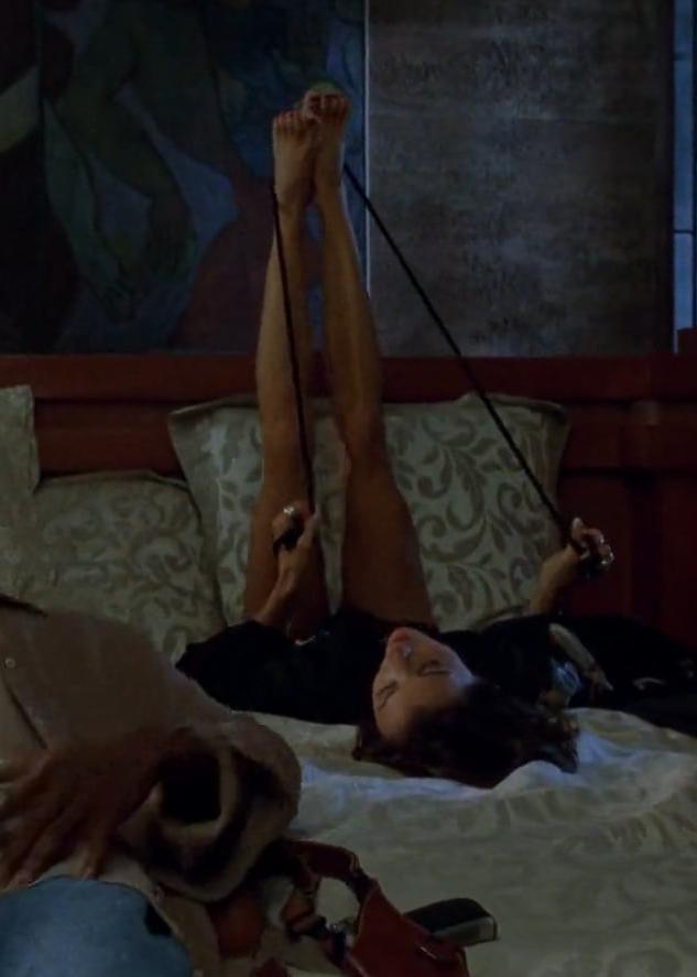 25P Tea Leoni's Legs in Bad Boys