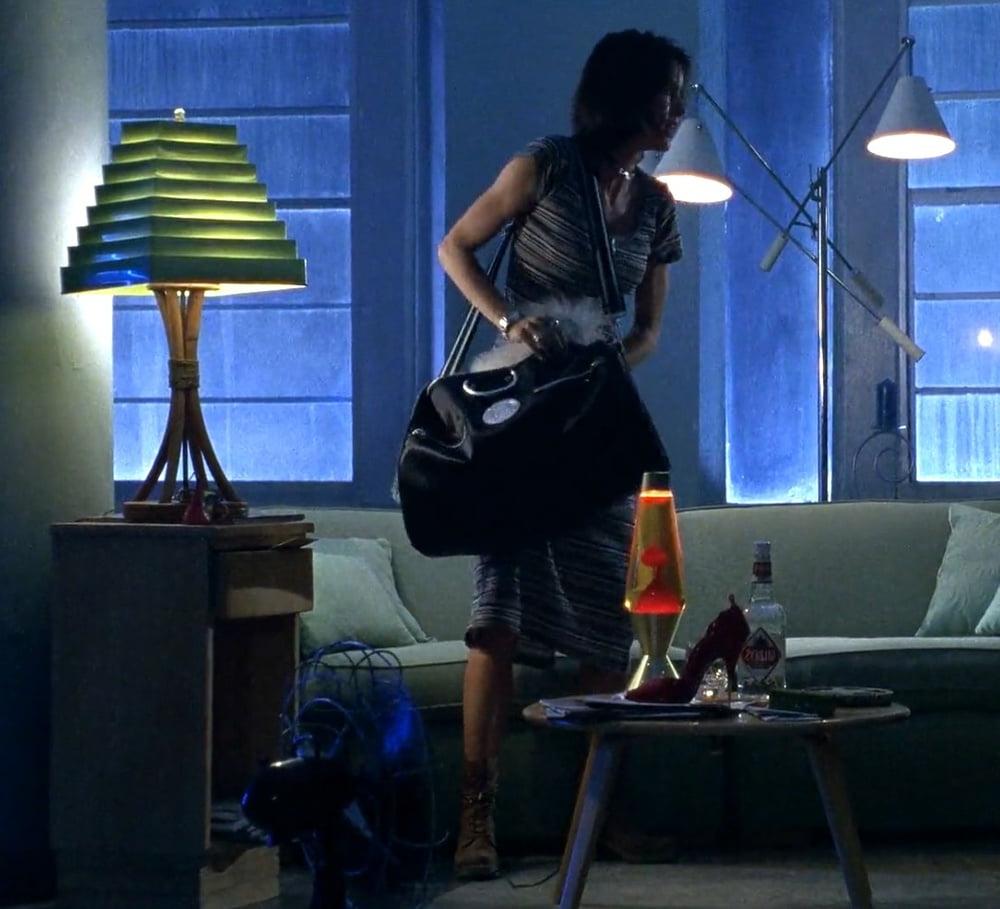 25P Tea Leoni's Legs in Bad Boys