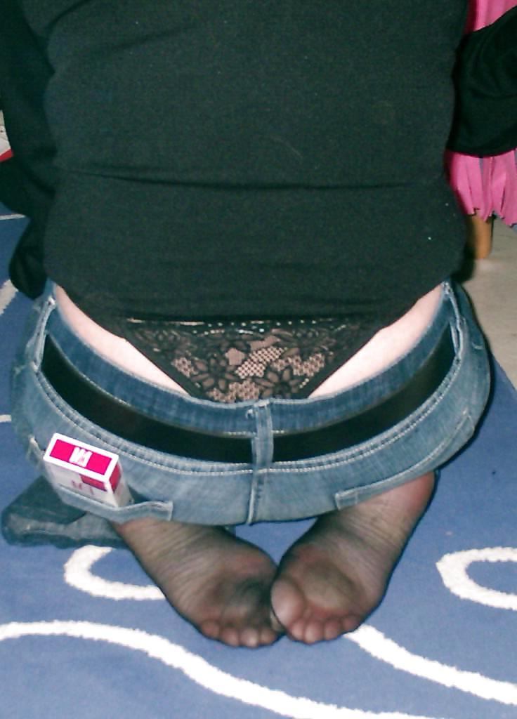 6P Candid nylonfeet and thong