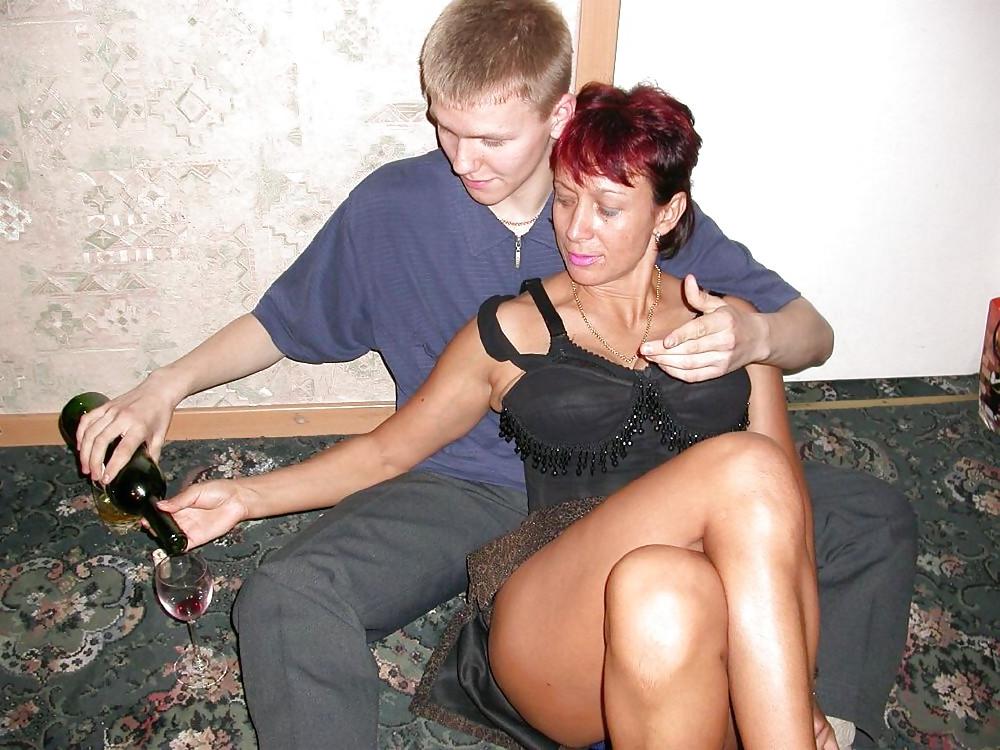 25P BOYS FUCK OLDER WOMAN