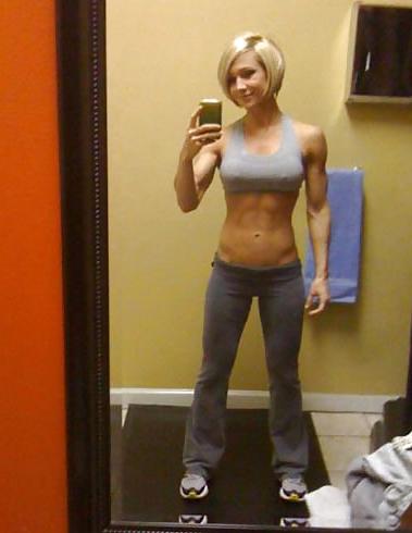 23P Yoga Tight Wearing Girls   
