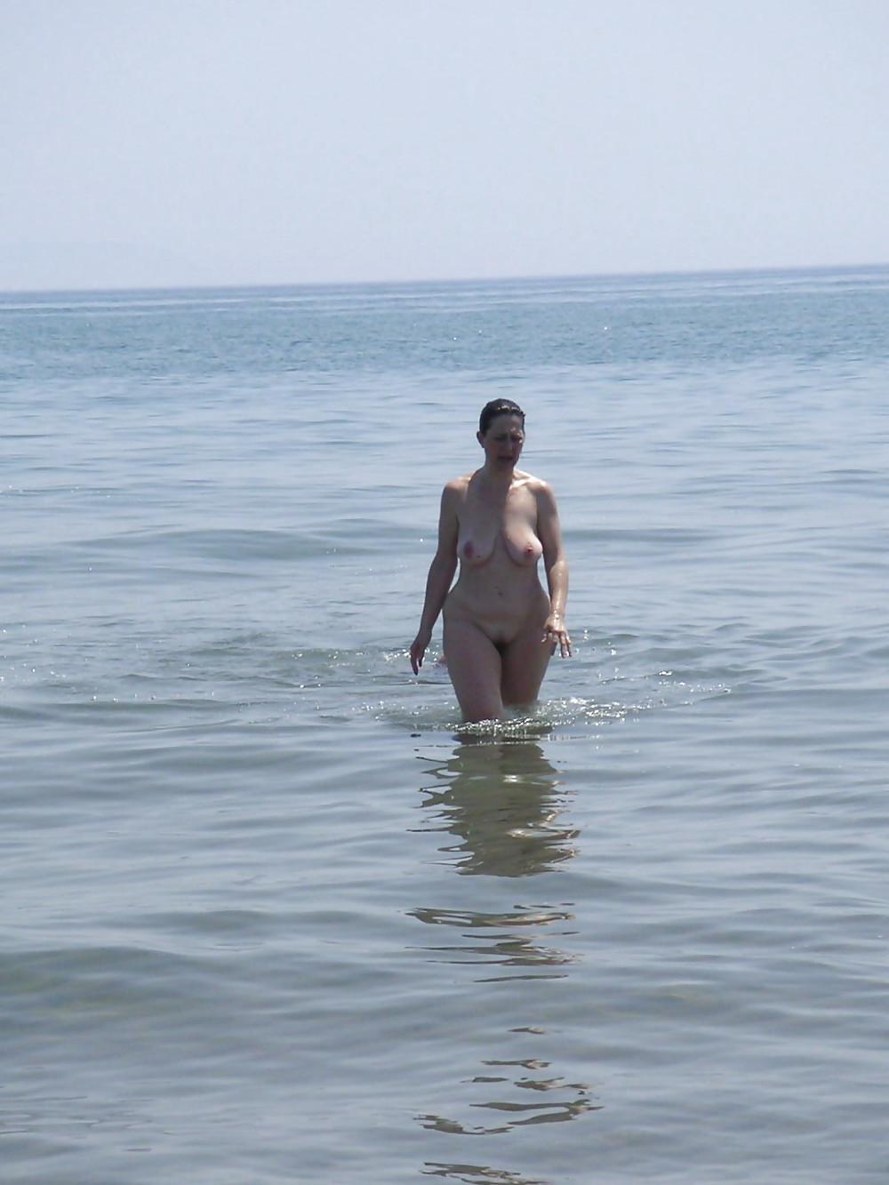 14P Italian mature exihibitionist