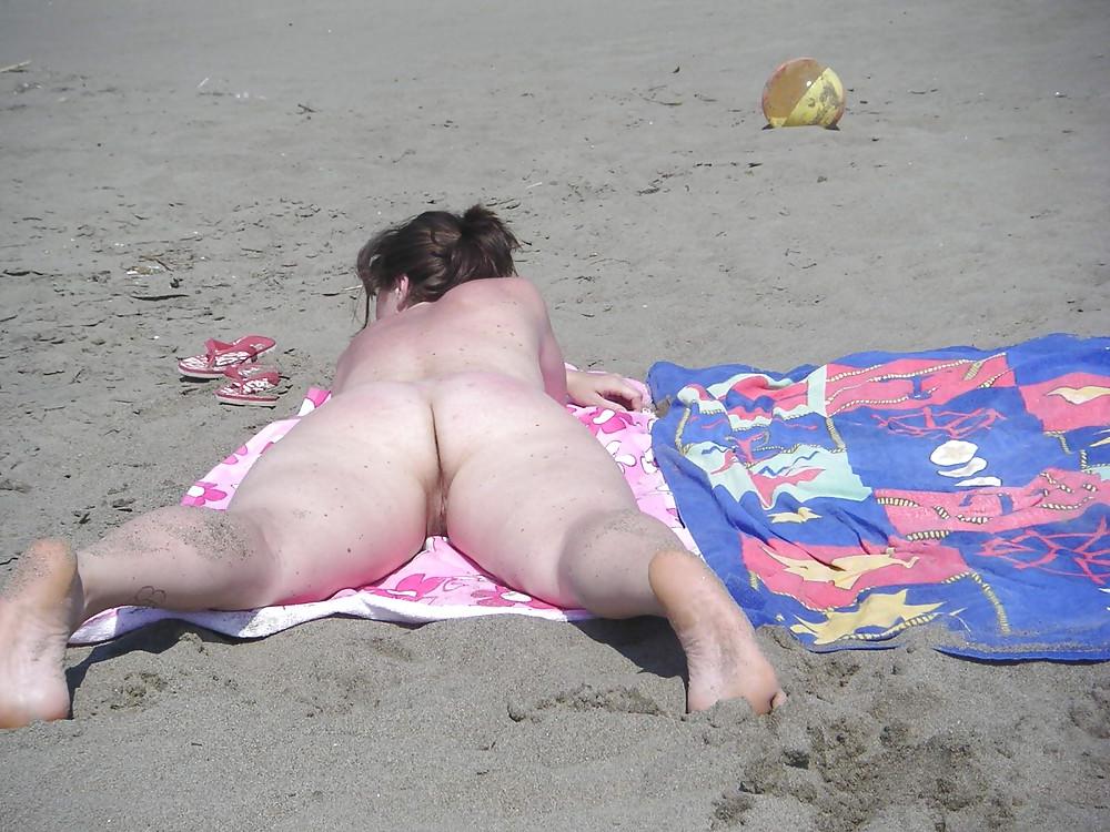 14P Italian mature exihibitionist