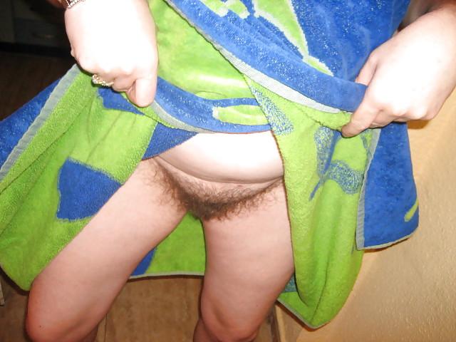 16P Hairy wife