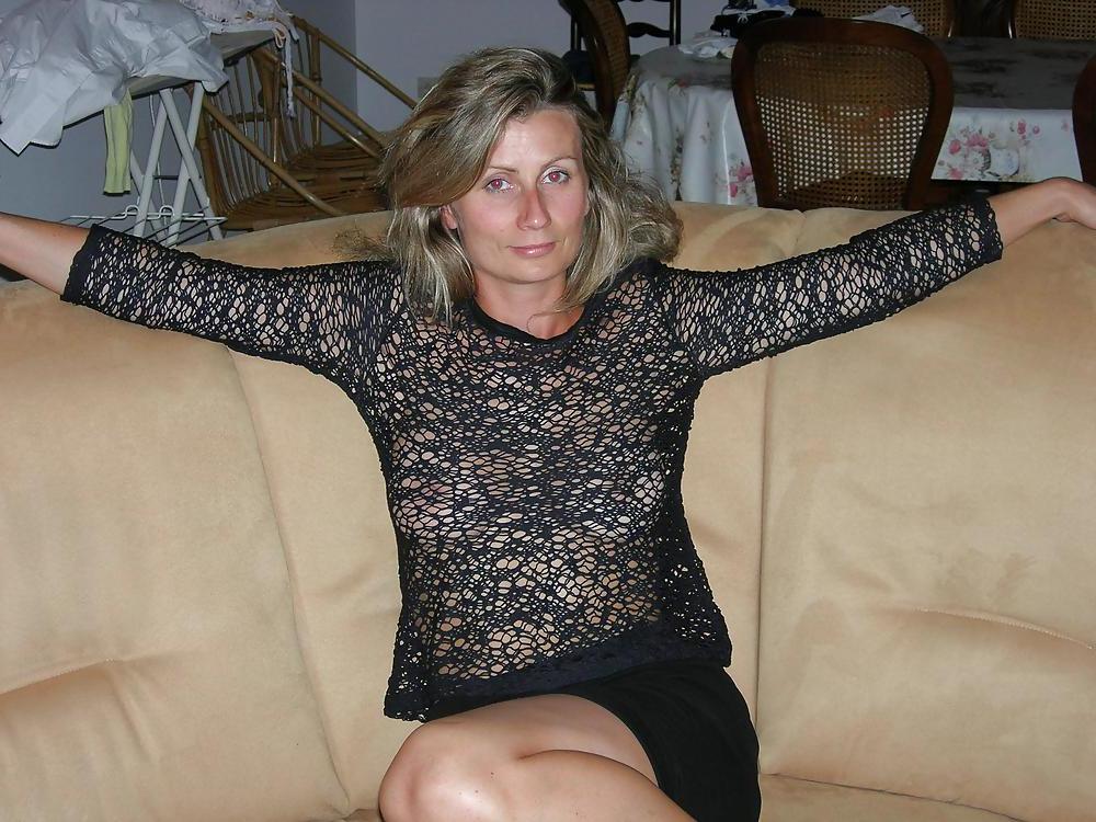 25P VERY, VERY HOT MILF