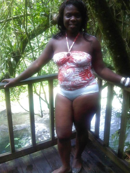 14P Jamaican phat woman