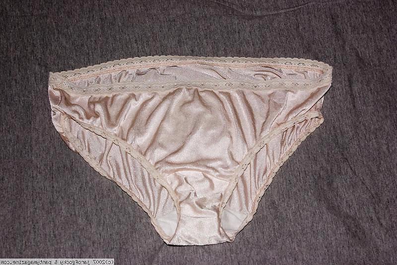 23P Nylon Panty Scans Pics