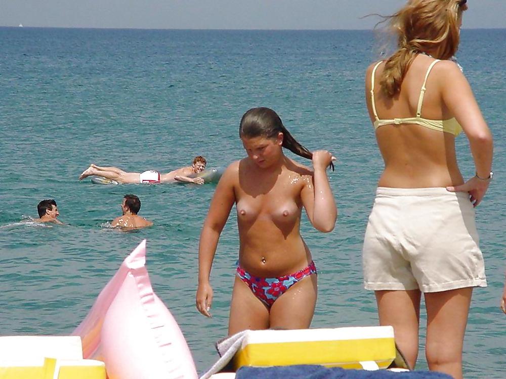 22P BEAUTY ON THE BEACH # 1
