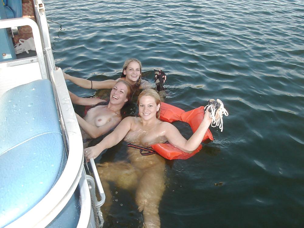 15P Nice beach, bikini and pool girls 1