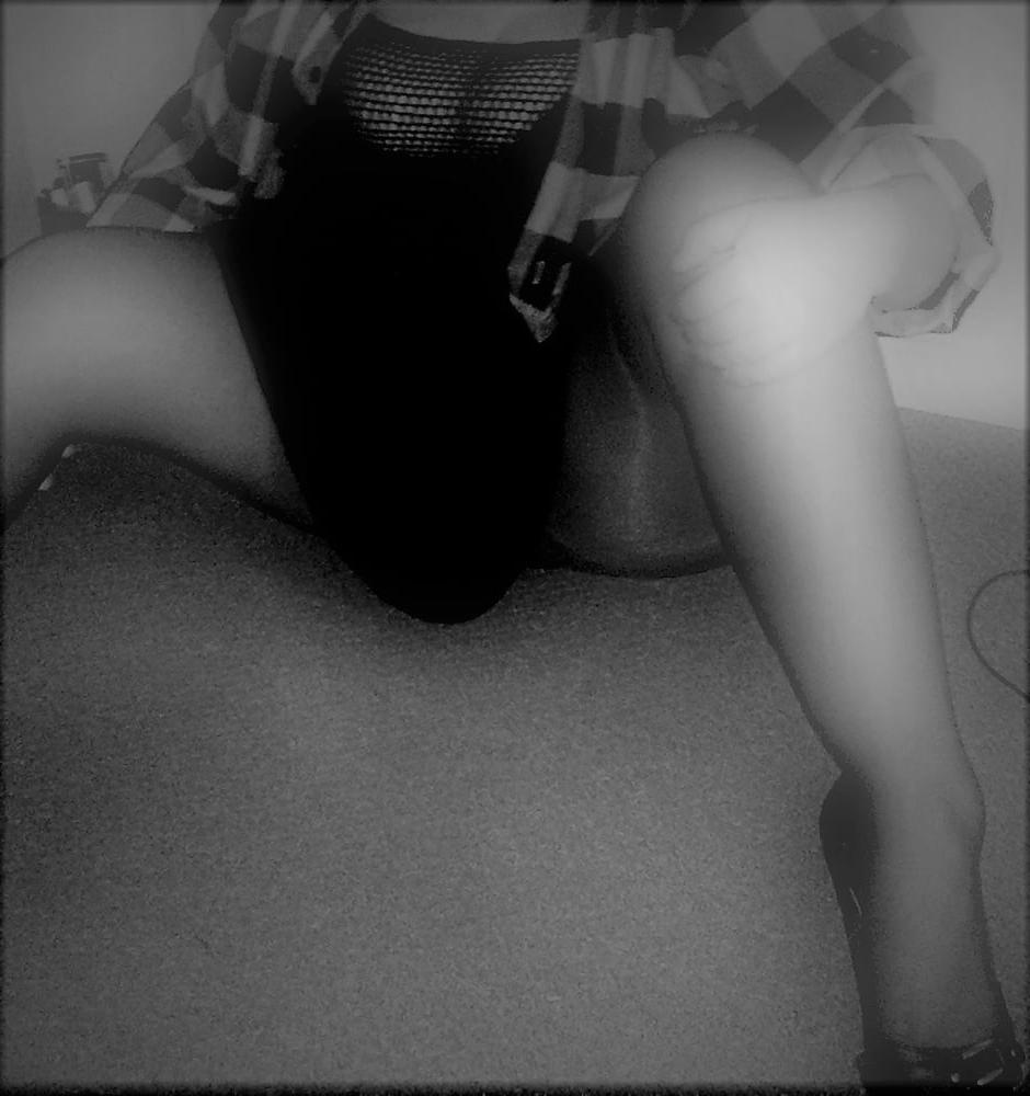 12P Nylon Clad Legs