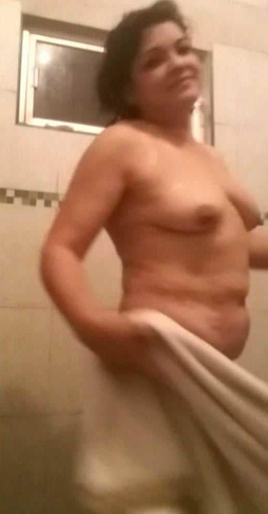 25P Carmen una madura muy puta experta cogiendo y mamando verga