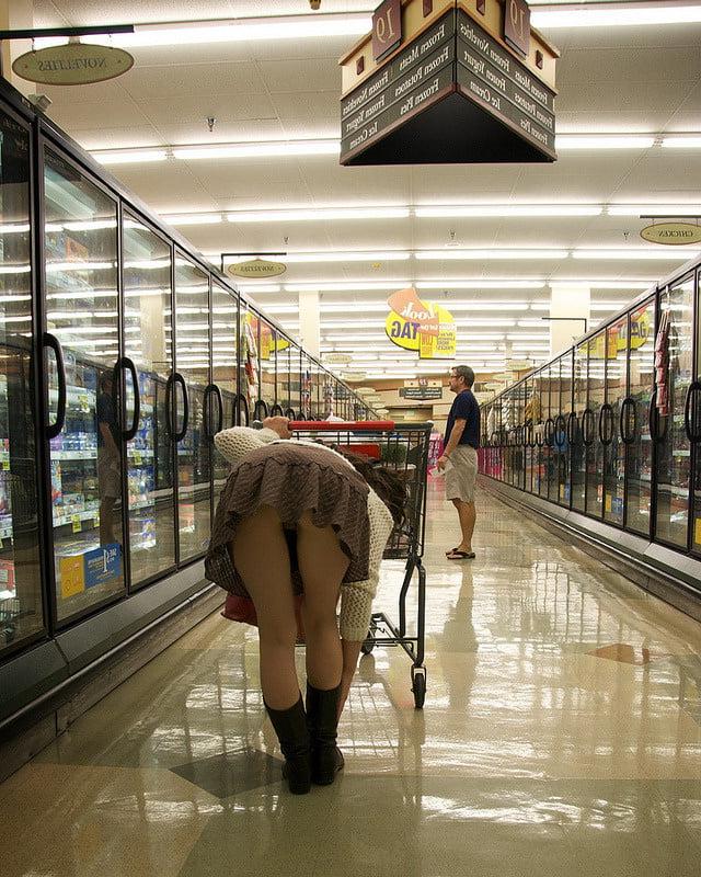 25P Flashers on Aisle Four