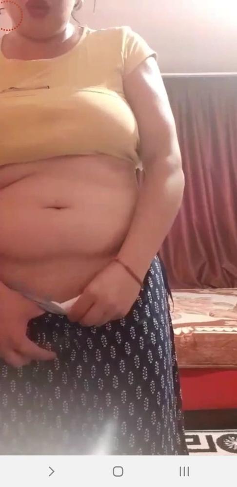 25P Flash boobs and panties live facebook romanian