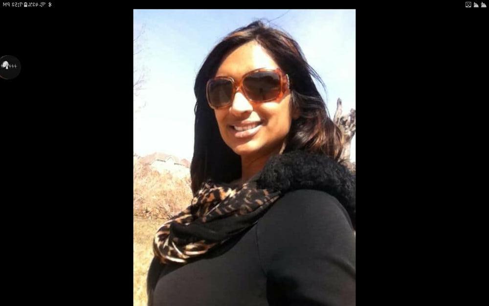 15P Sexy Indian Milf
