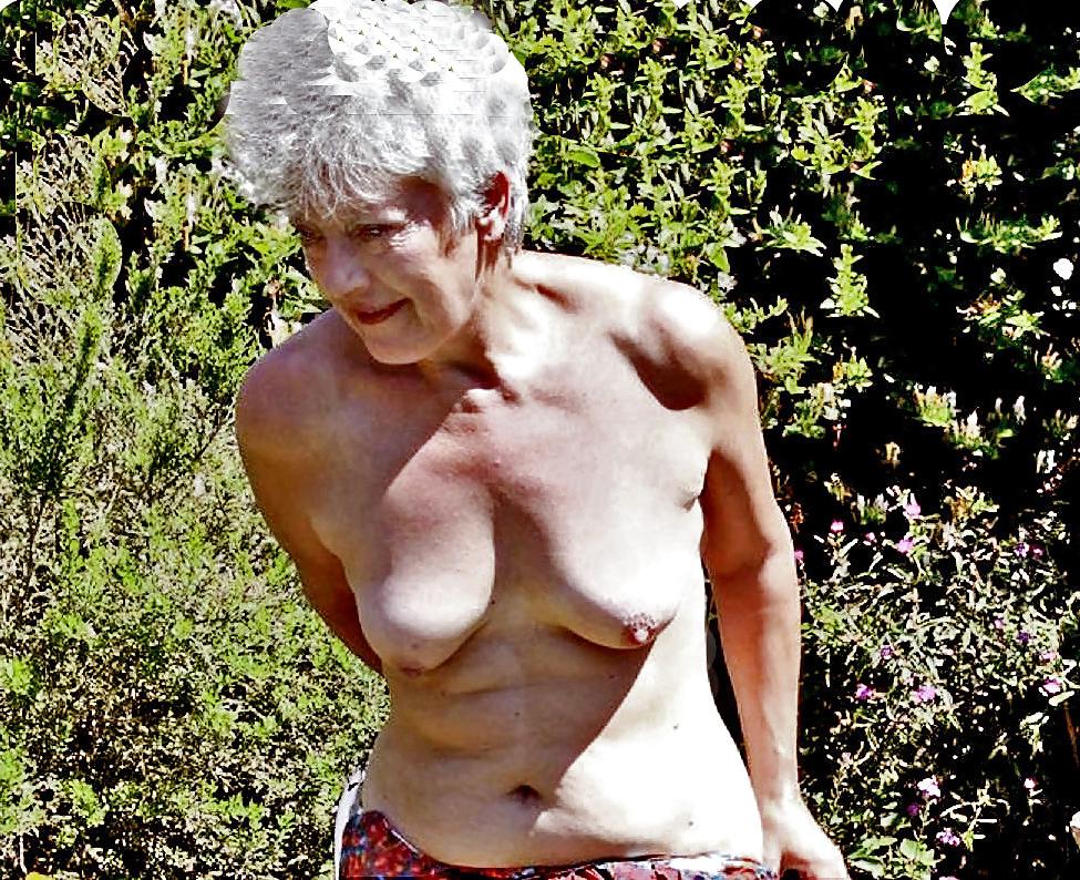 25P HEY! GRANDMA ARE YOU DECENT ???
