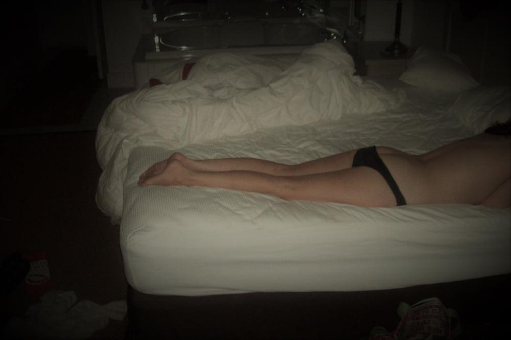 12P Wallyette's Legs (and feet)