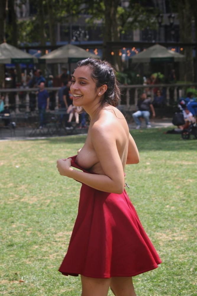 25P Best public amateur play 3 (flashing, pussy, ass, tits)