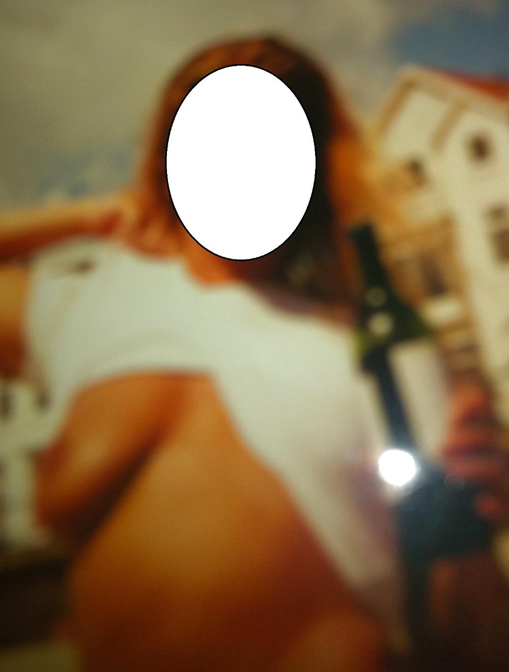 25P Horny exhib gf on beach