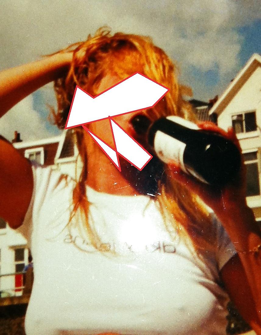 25P Horny exhib gf on beach