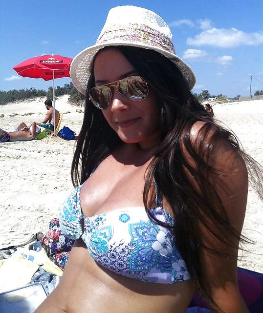 25P Arab Girl Flashing 5