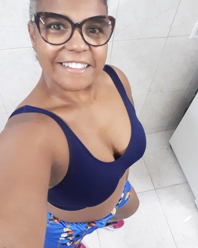 25P Gilf fitness very hot (mom to wank)