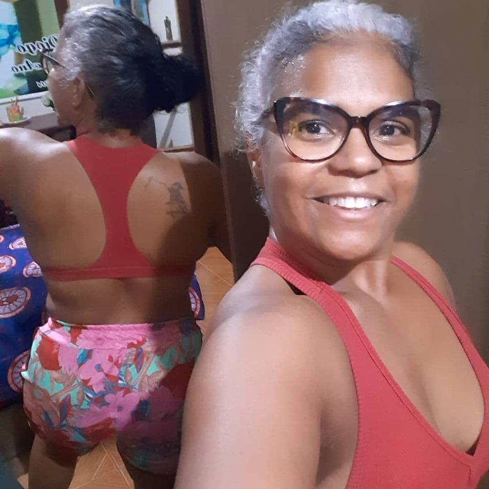 25P Gilf fitness very hot (mom to wank)