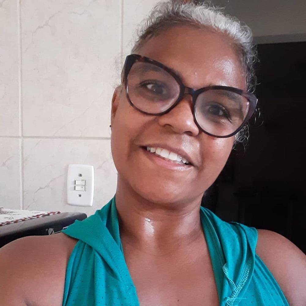 25P Gilf fitness very hot (mom to wank)