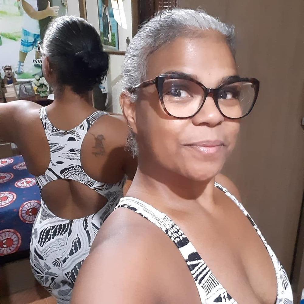25P Gilf fitness very hot (mom to wank)
