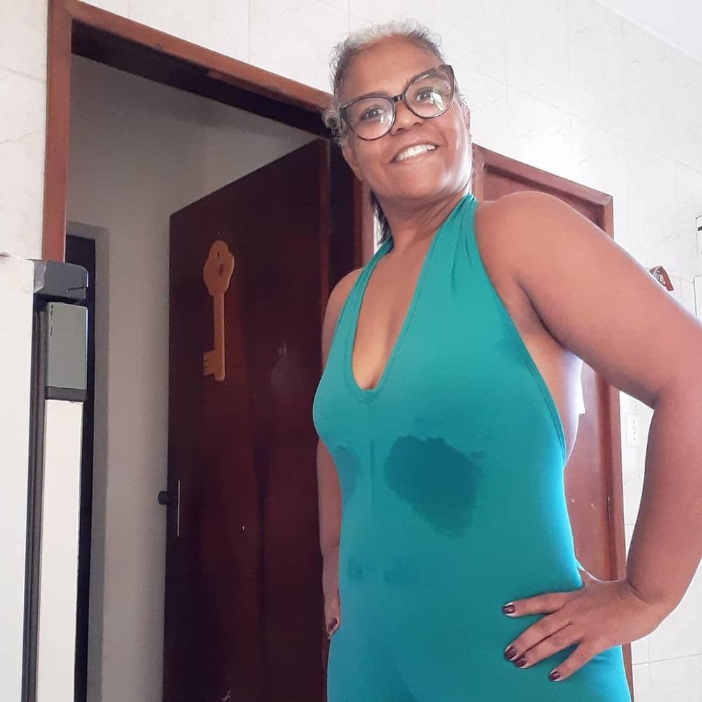25P Gilf fitness very hot (mom to wank)