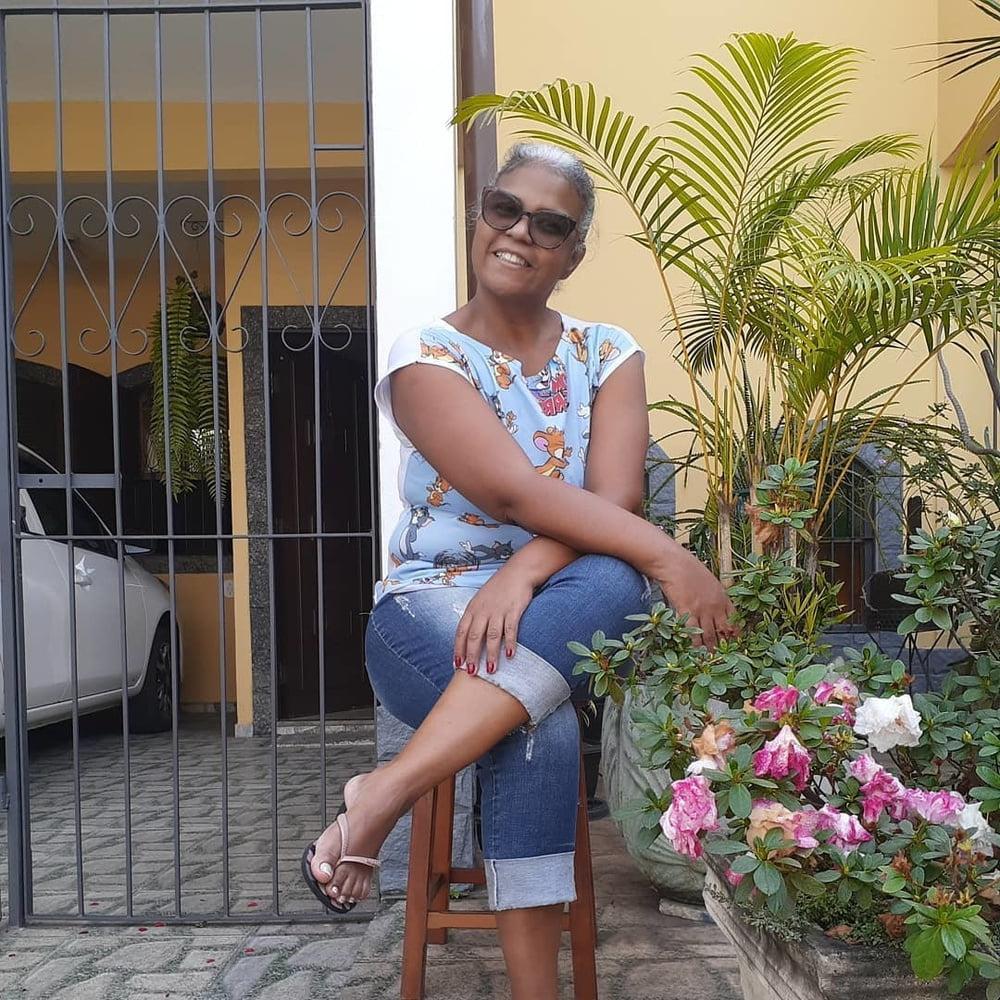 25P Gilf fitness very hot (mom to wank)