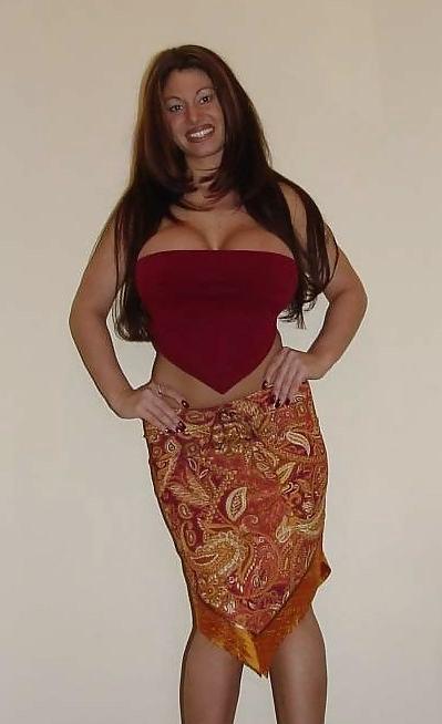 7P White Milf Woman With HUGE Fake Tits