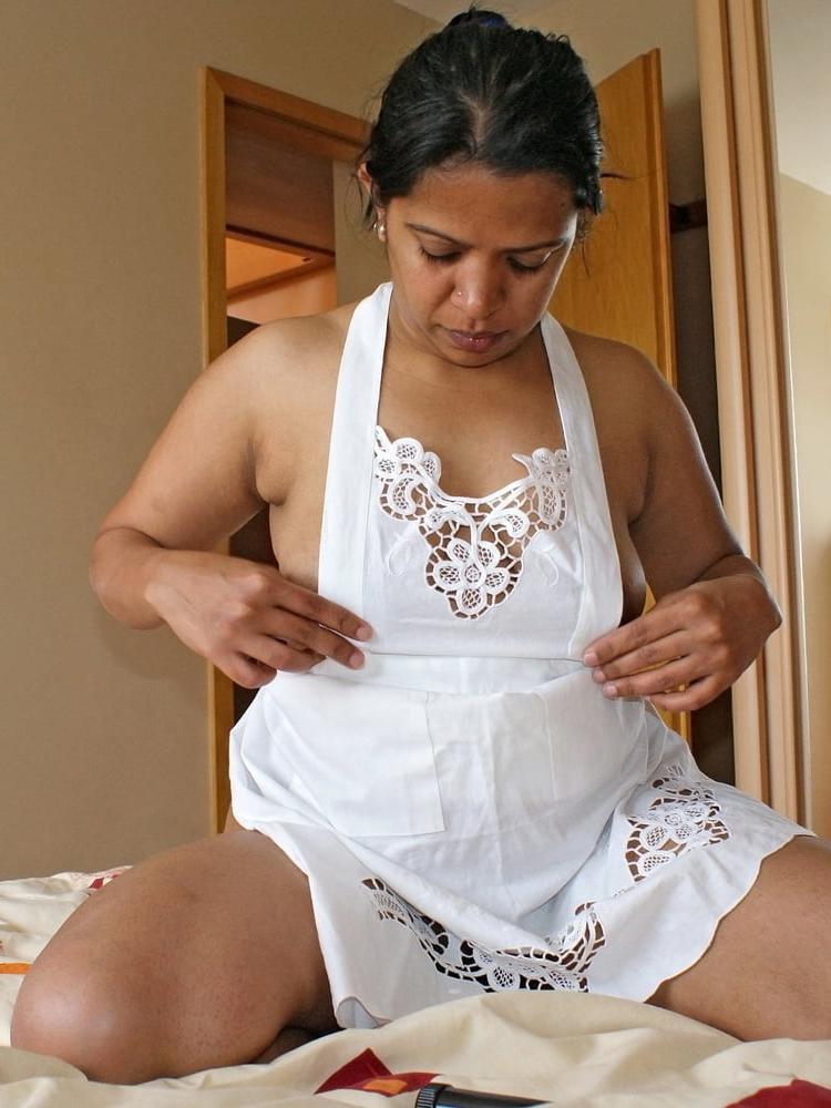 10P Mature Indian Rahee Wearing Cooking Apron