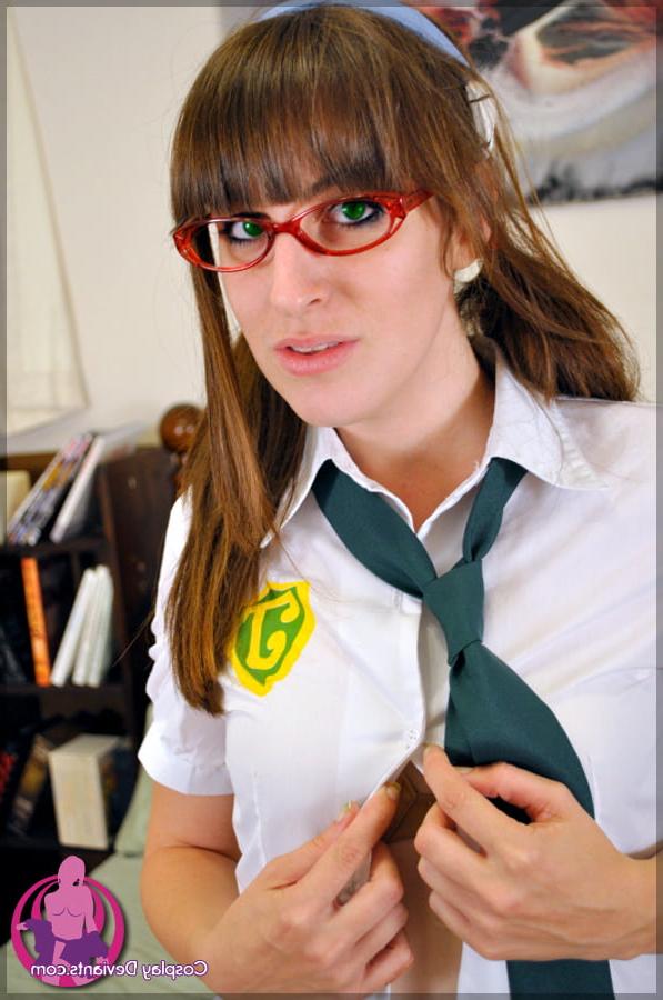 25P Schoolgirl naked