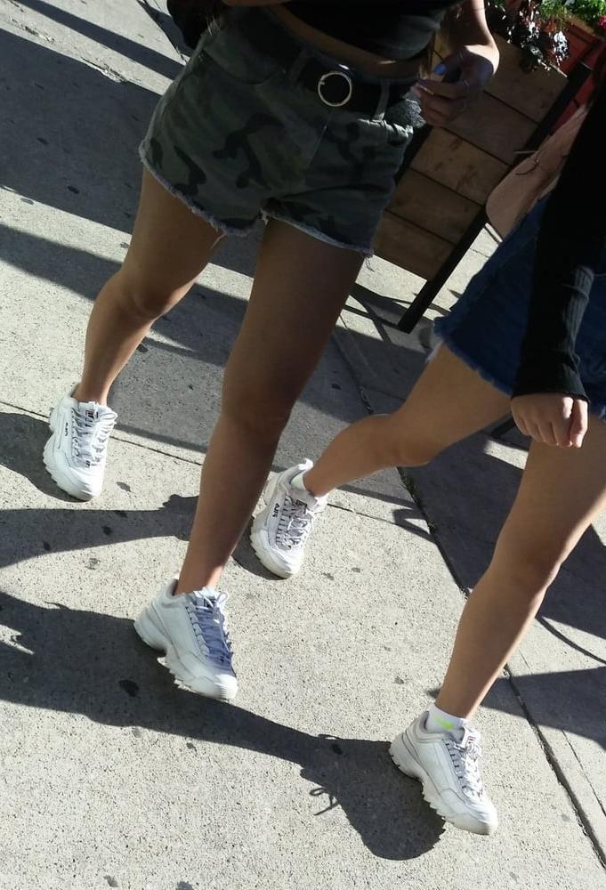 25P Candid legs and feet....