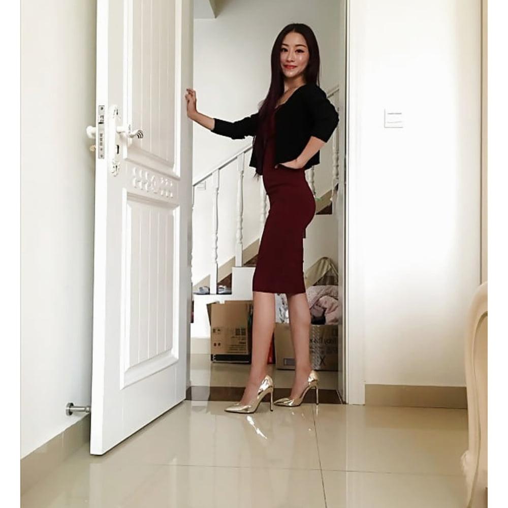 25P Asian Milfs in their Heels