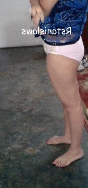 5P sexy wife stripping her dress to pose in bra panty showing h
