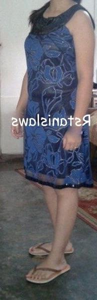 5P sexy wife stripping her dress to pose in bra panty showing h