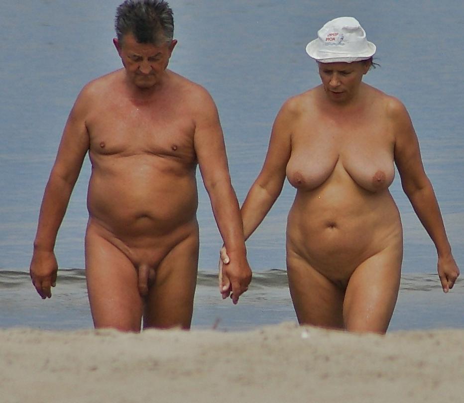 12P Naked beach 2