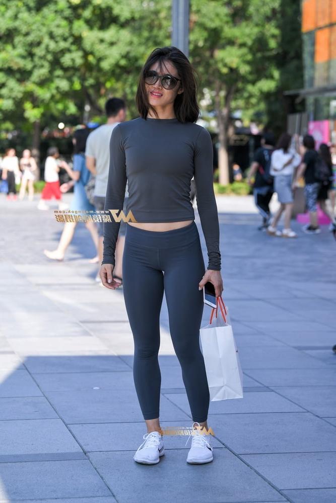 25P Asians in Yoga Pants #3