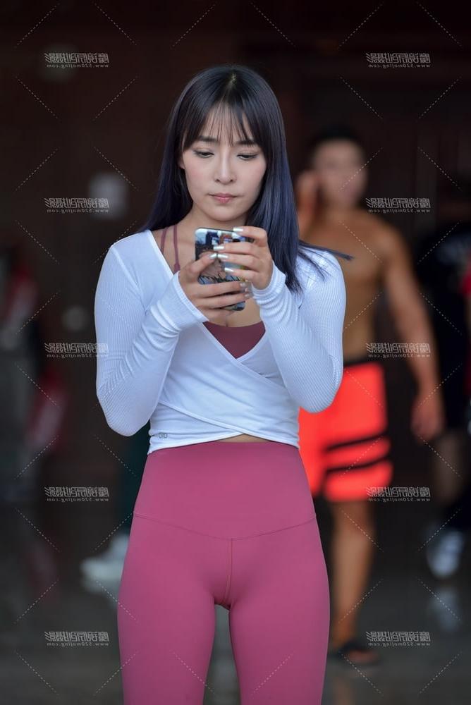 25P Asians in Yoga Pants #3