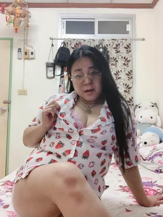 25P Mom asian