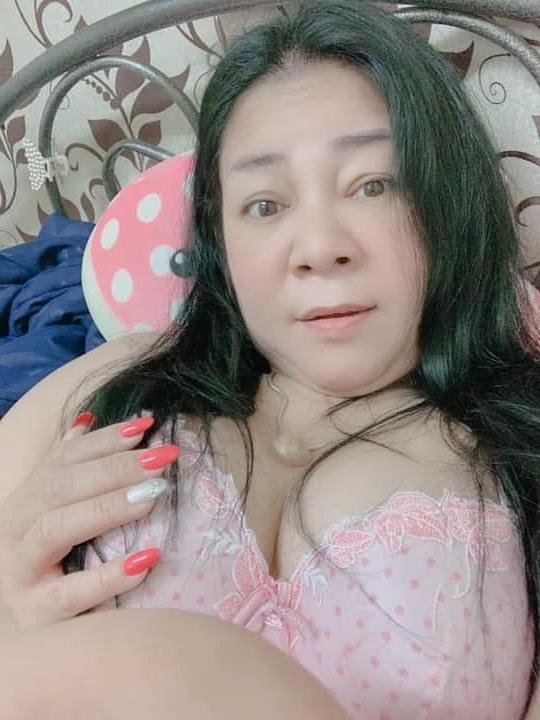 25P Mom asian