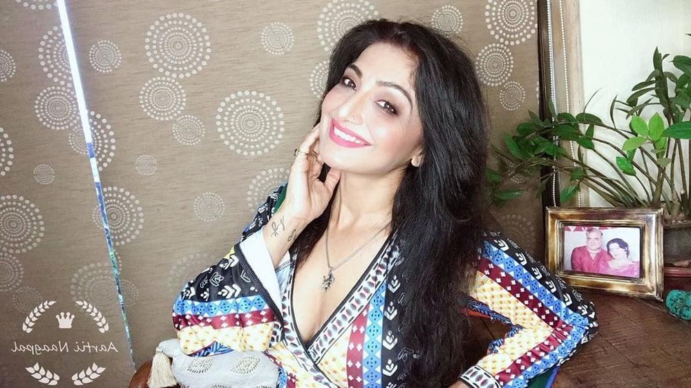 25P Sexy Indian Milf Goddess