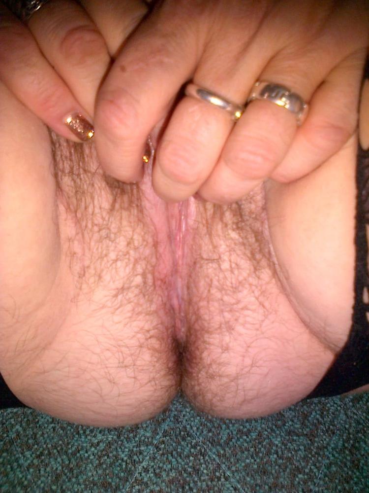 8P With a hairy MILF in Majorca