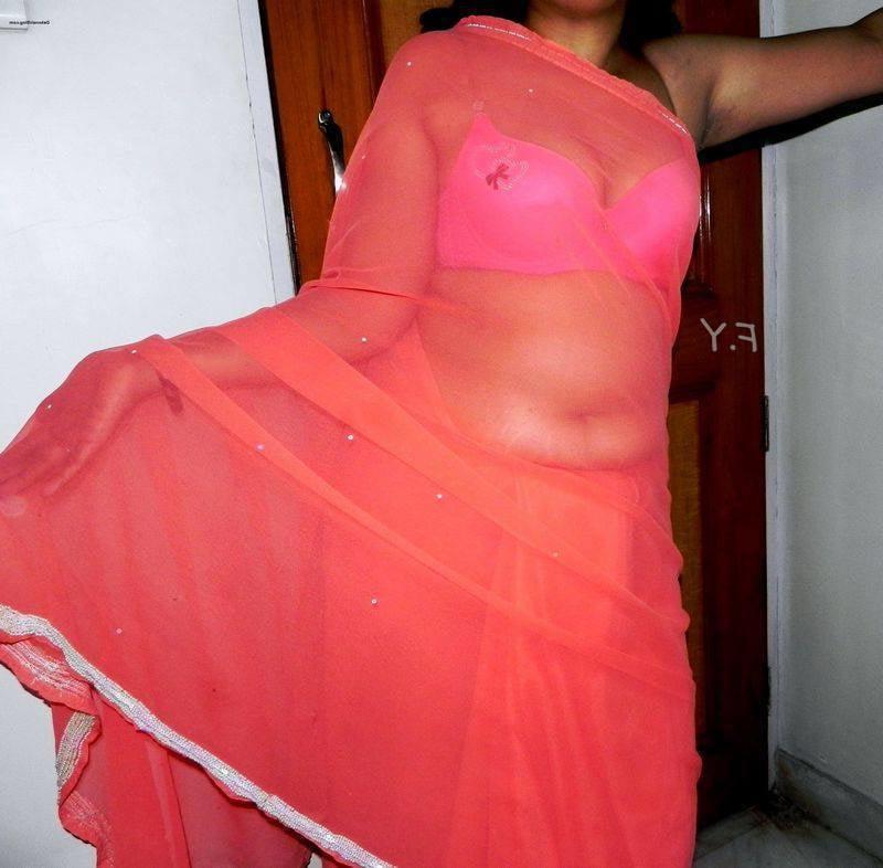 6P Rosey Aunty Sexy Boobs