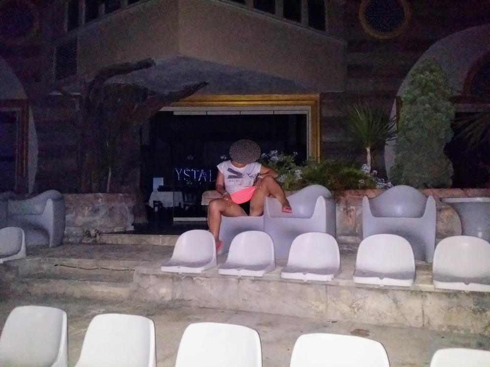 16P Flashing at the resort