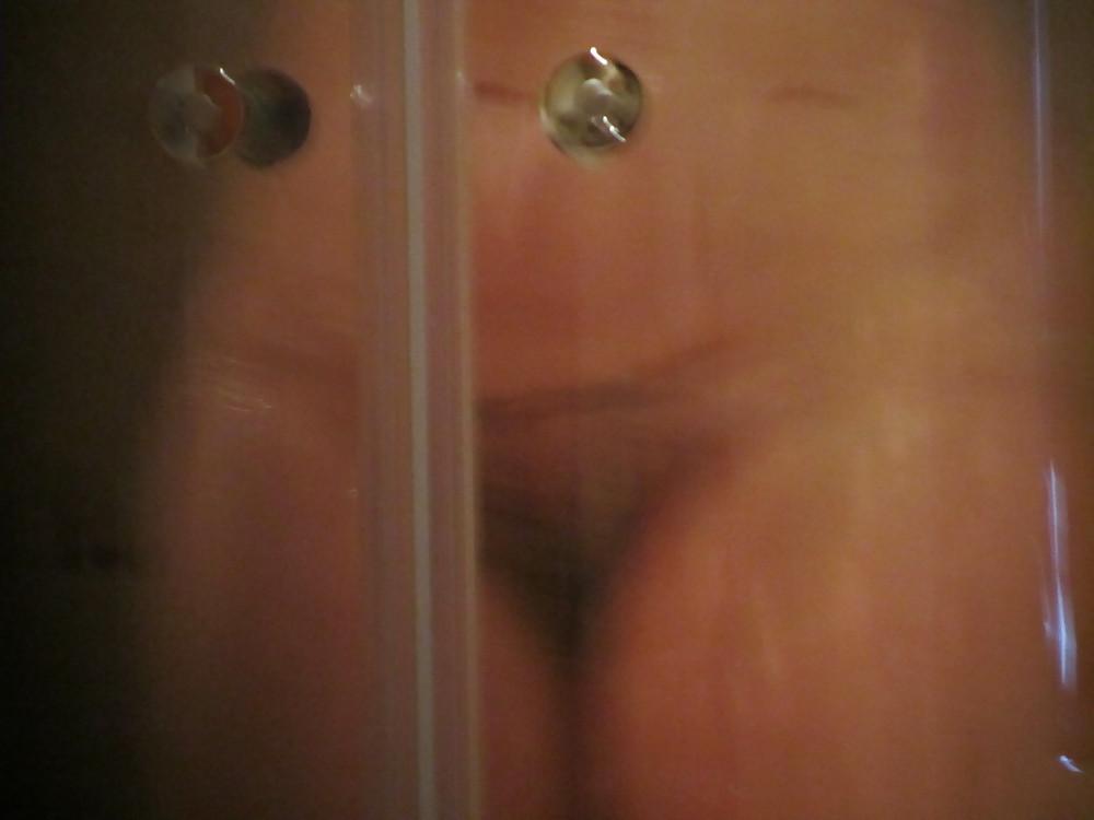 4P Hairy pussy & tits